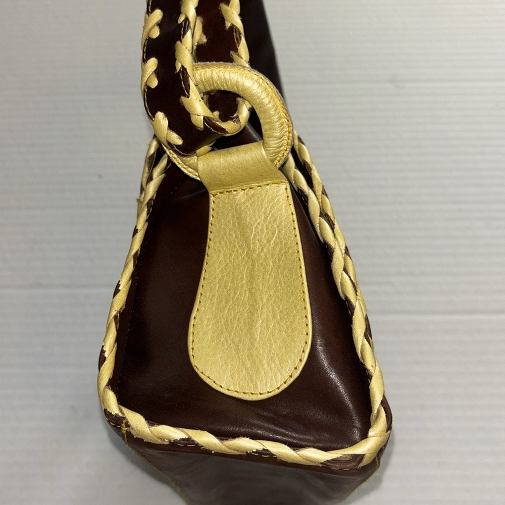 BROWN AND YELLOW LEATHER HAND BAG DETAILS ARE UNIQUE AND CHIC MADE IN PARAGUAY - Picture 3 of 13